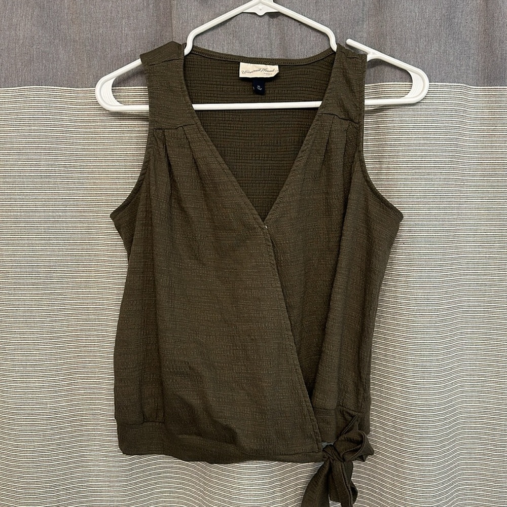 Universal Thread Tank XS - Picture 3 of 4